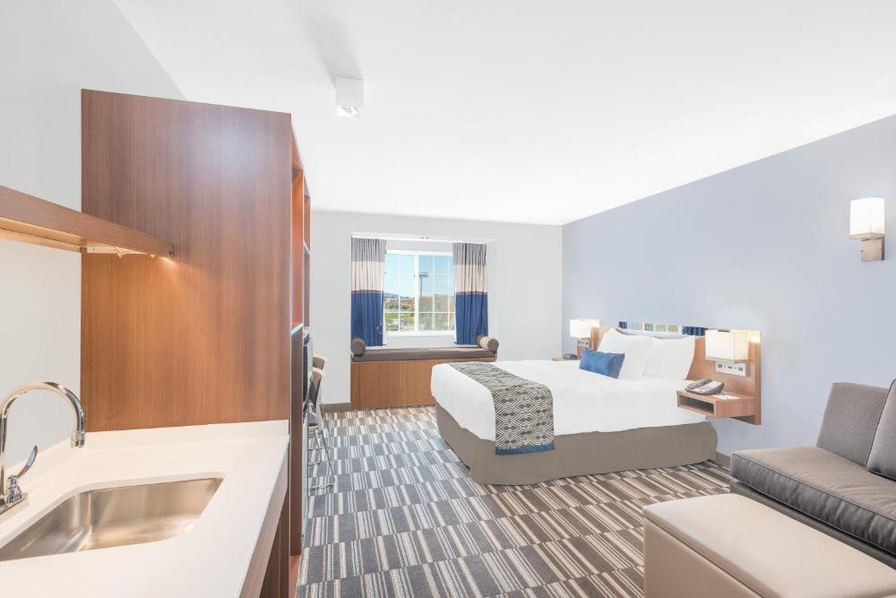 Microtel Inn & Suites by Wyndham Binghamton Image 31