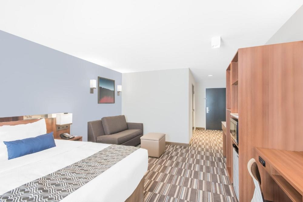 Microtel Inn & Suites by Wyndham Binghamton Image 32